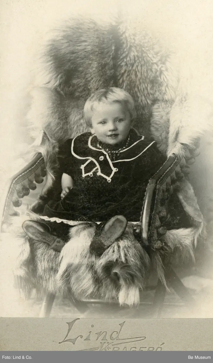Barneportrett av Hanne Sannes