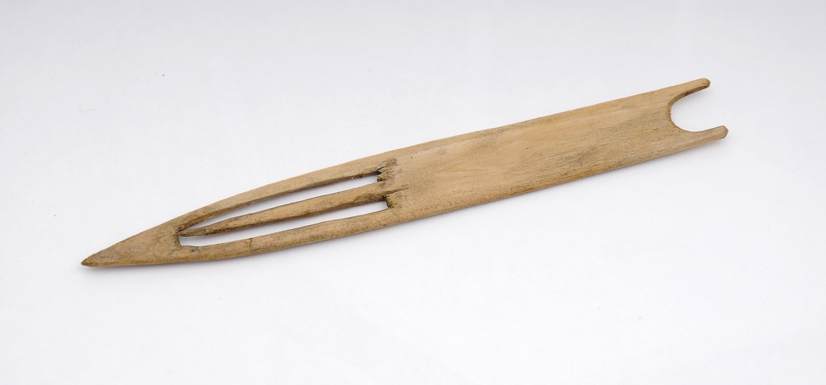 Garnnål, redskap til binding og bøting av fiskegarn