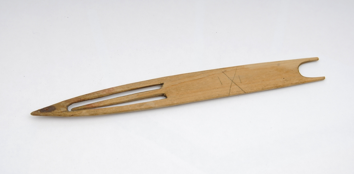 Garnnål, redskap til binding og bøting av fiskegarn