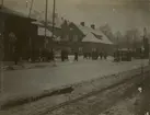 Vid järnvägsstation.