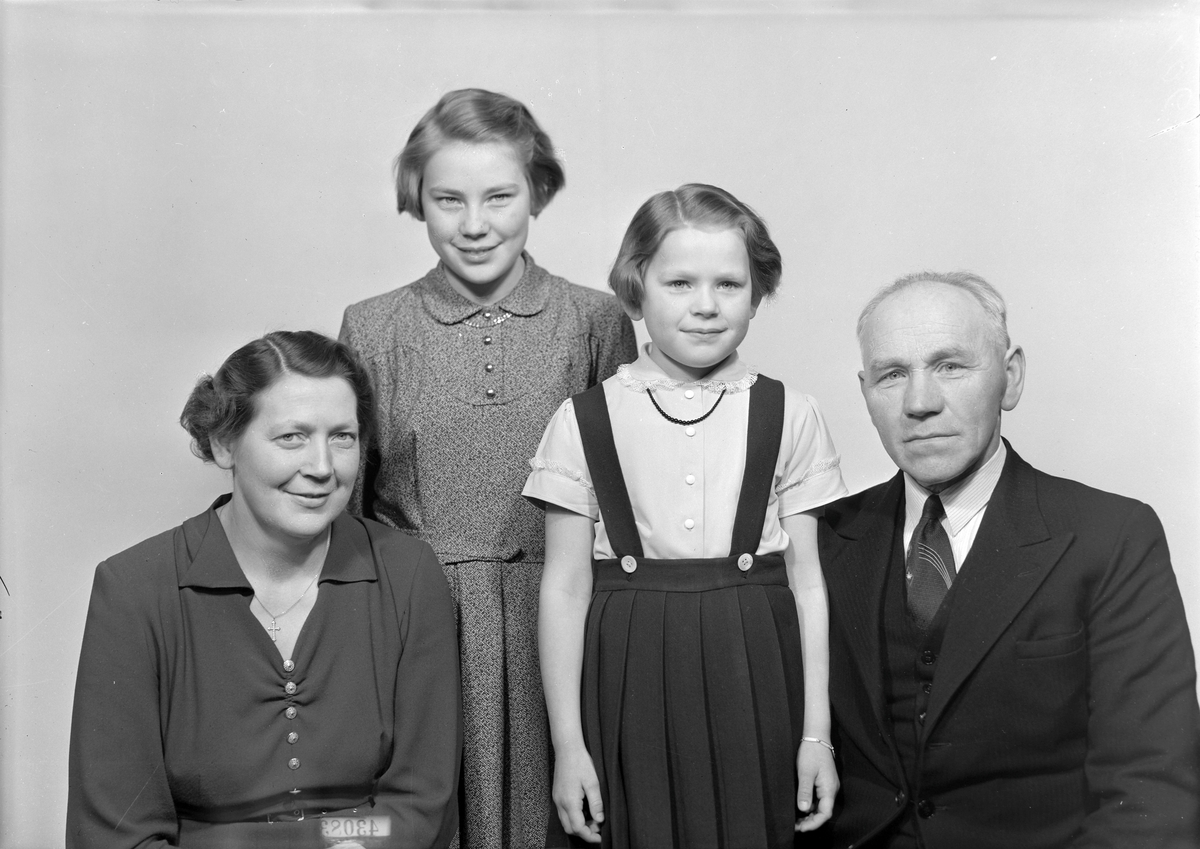 Julius Flenstad med familie