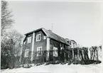 Västervåla sn, Fagersta kn.
Prästgården, 1975.