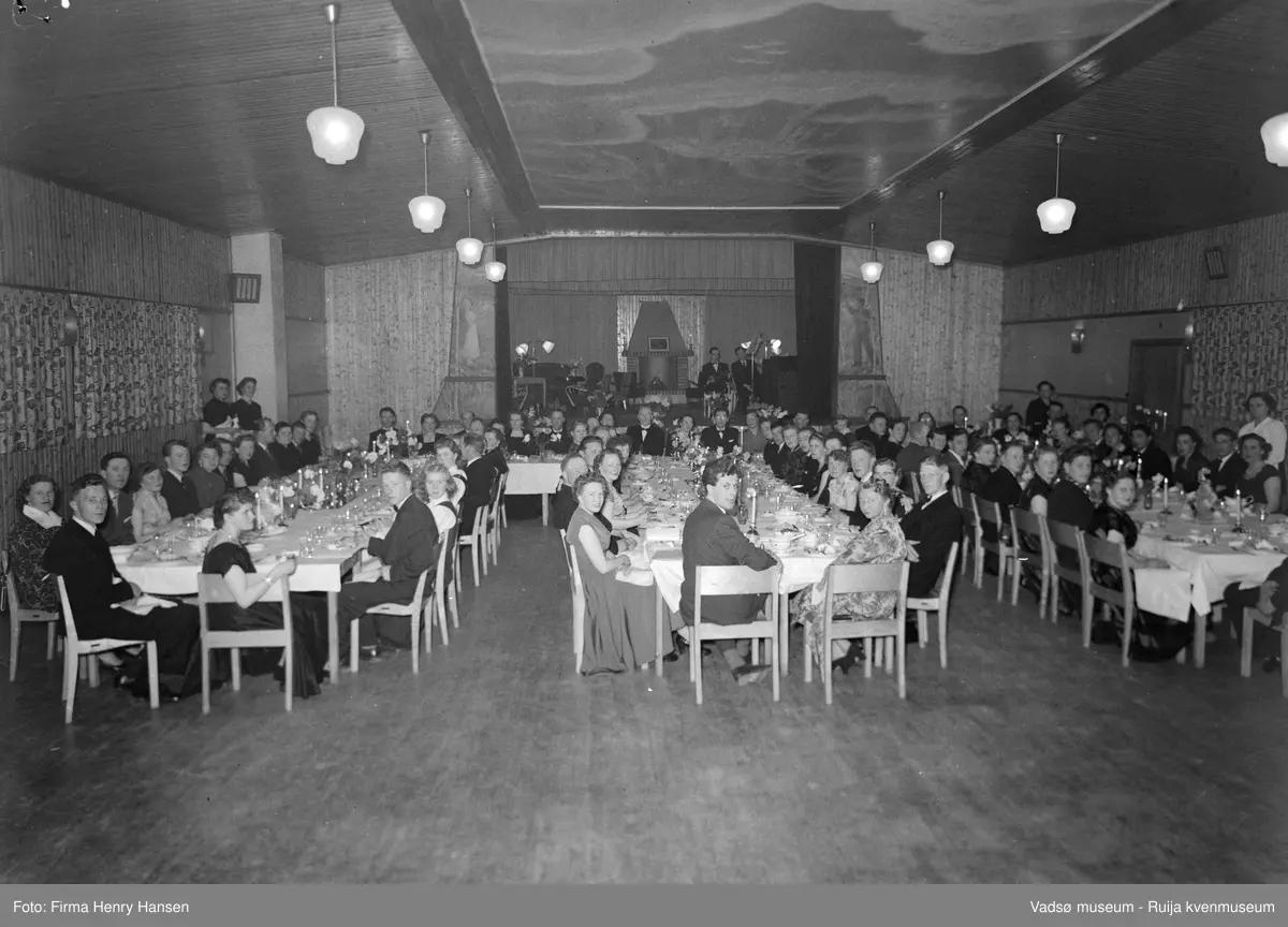 H.F. Esbensens' 100 års jubileum 25.5-56 på Vårbrudd.