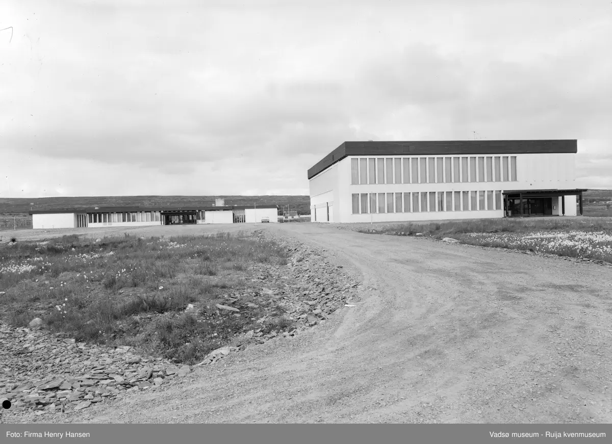 Vadsø gymnas, Vadsø handelsskole og Velferdsbygget i Vadsø