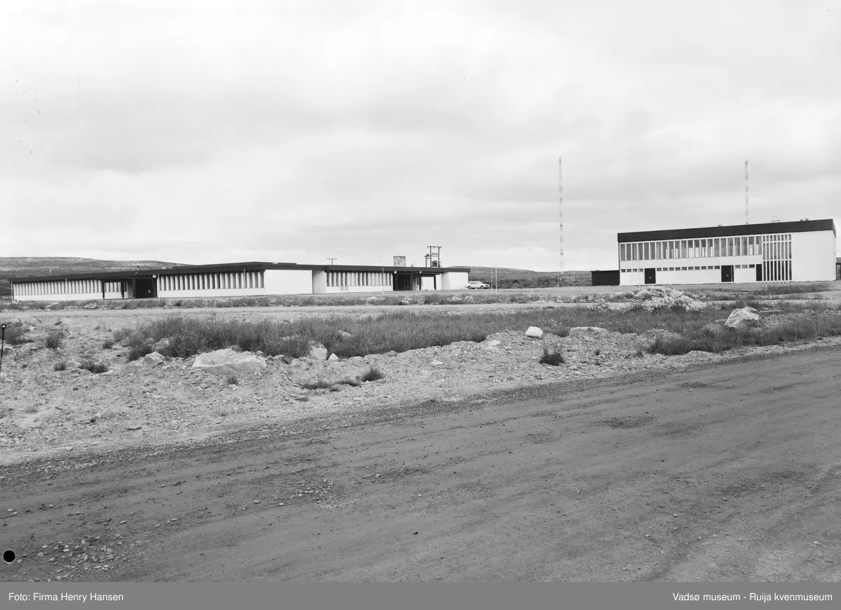 Vadsø gymnas, Vadsø handelsskole og Velferdsbygget i Vadsø