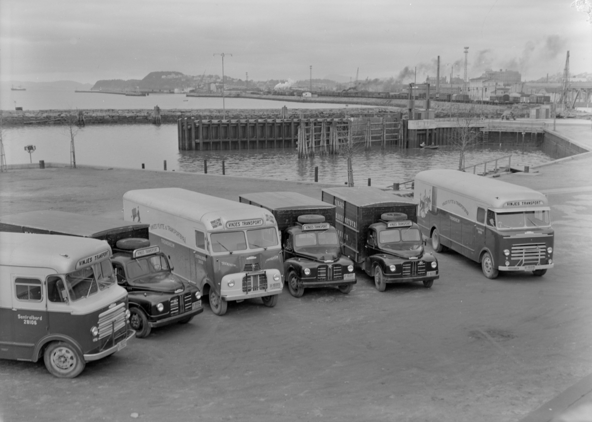 Bilparken til Vinjes Transport