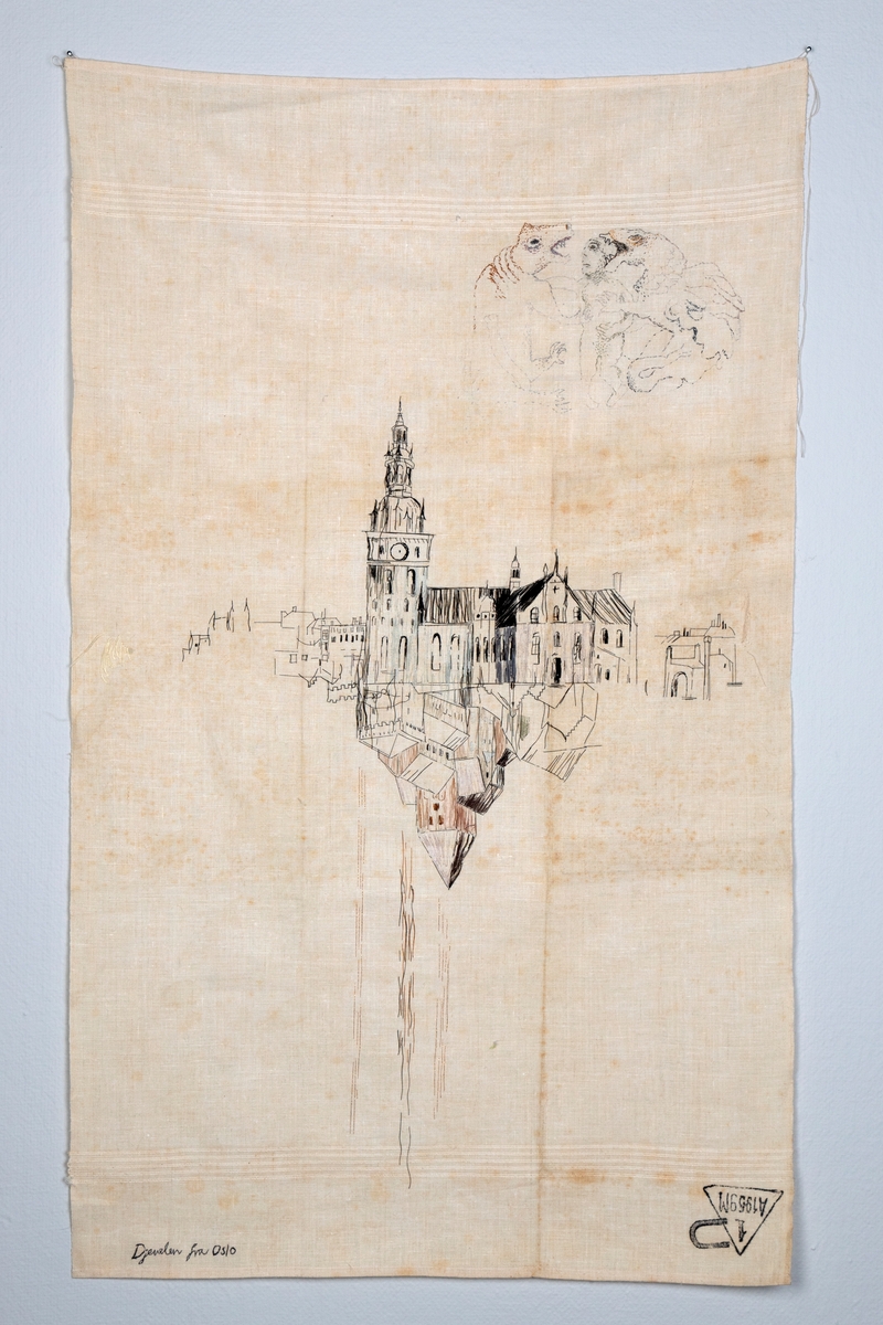 Prospekt av Oslo med Oslo domkirke som hovedmotiv. Under domkirken speiles en eldre kirke som sansynligvis er en gestaltning av Hallvardskatedralen fra 1100-tallet, Oslos første domkirke. I høyre hjørne finner vi en representasjon av relieffet som kalles "Djevelen fra Oslo," som var et relieff fra Hallvardskatedralen som nå er murt inn i Oslo domkirke.