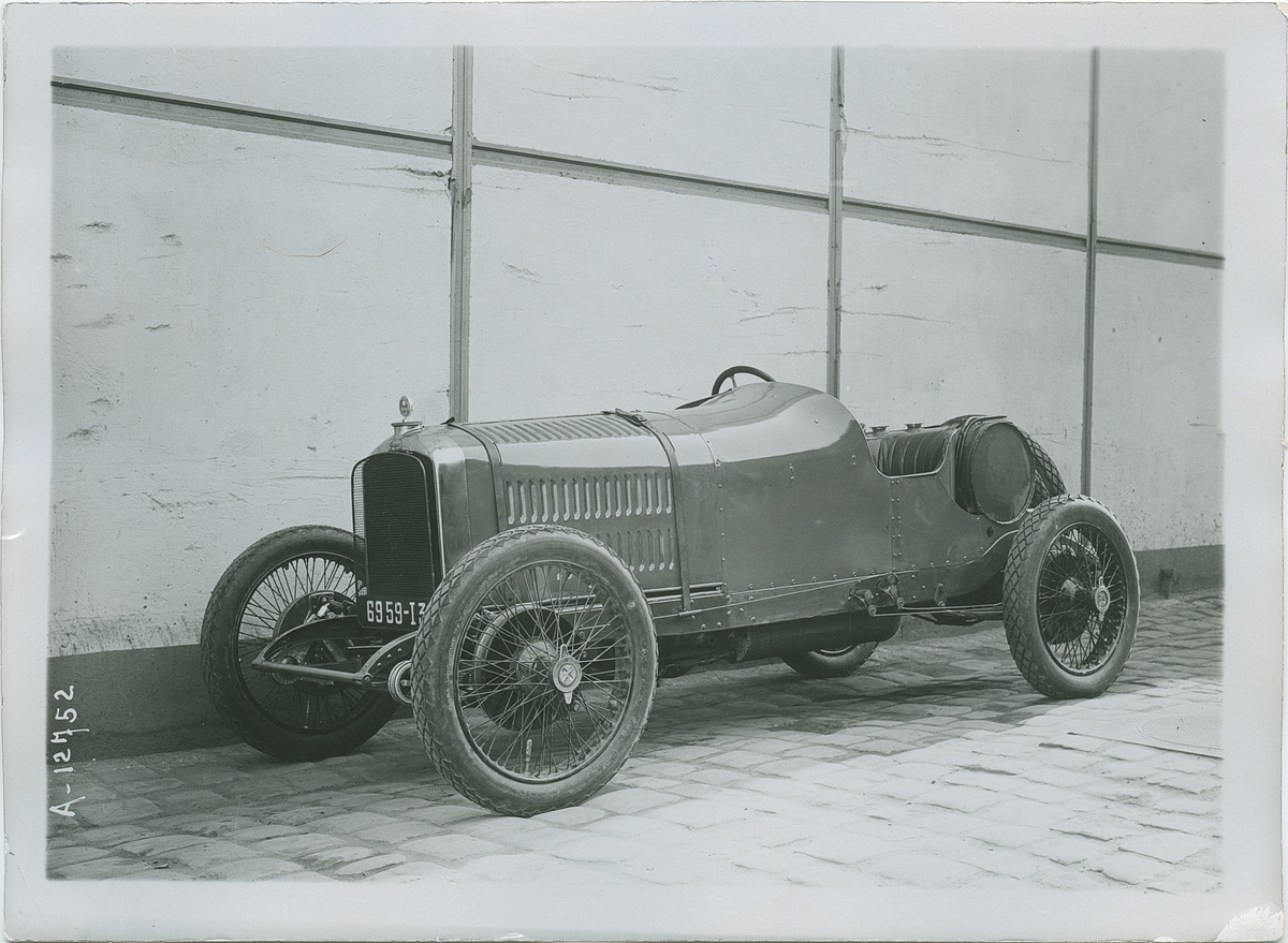 Peugeot.
Fotografi från John Neréns motorhistoriska samling.