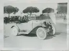Biltävling, Frankrike. Paris - Nice.
Fotografi från John Neréns motorhistoriska samling.
