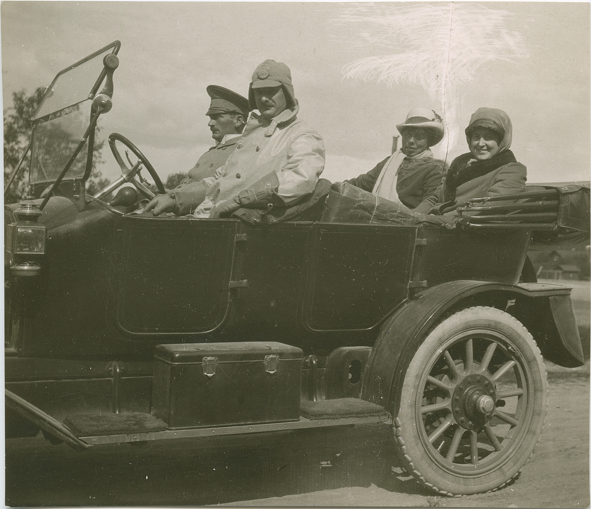 Fotografi från John Neréns motorhistoriska samling.