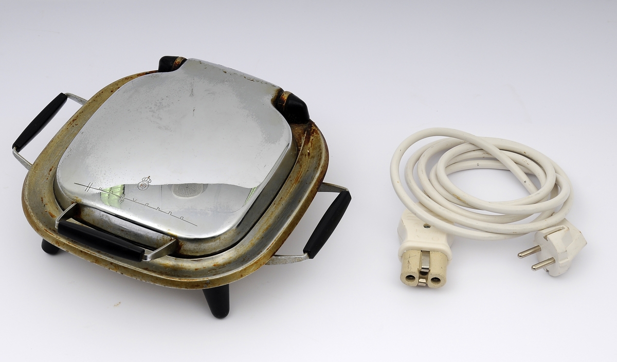 Elektrisk vaffeljern med  fire hjerter

