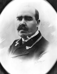 Lensmann Anders Næss, Lensmann i Varteig fra 1911-1919.
Ande