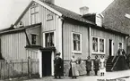 Ahlgrens hus Båtsmansbacken. Sandgärdsgatan, Växjö, 1925.