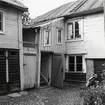 Engströms gård, Båtsmansbacken. Sandgärdsgatan i Växjö, ca. 1955.