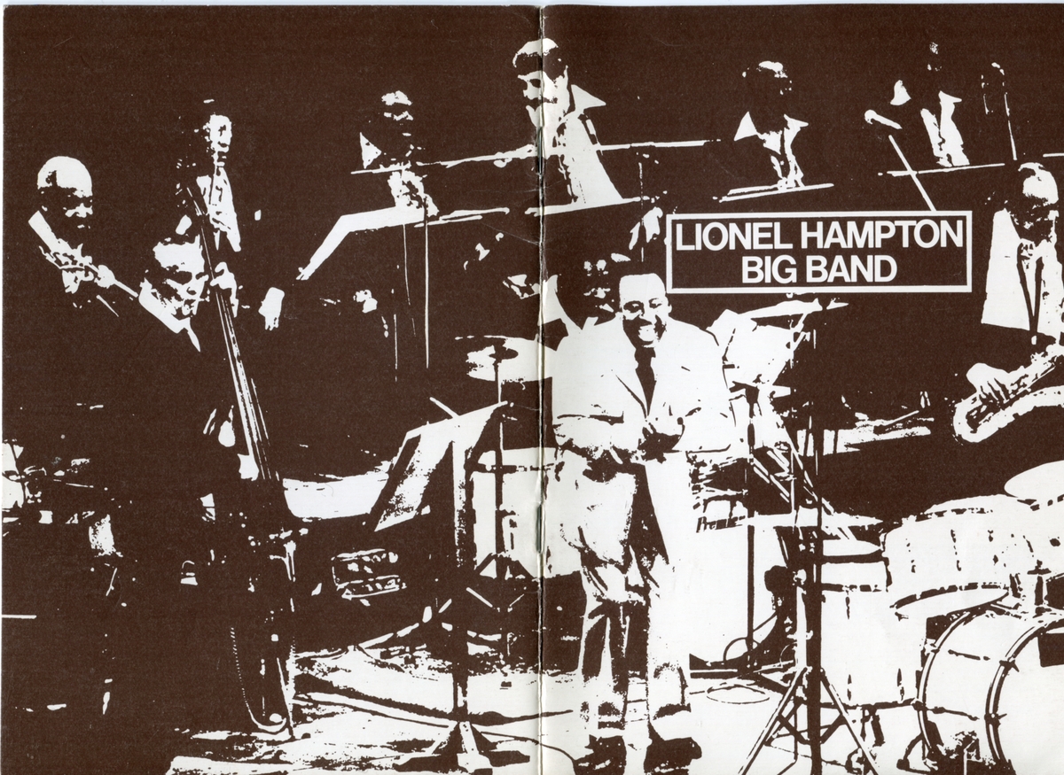 Program för Lionel Hampton Big Band:s Sverigeturné 1979 där bland annat en spelning hos Folkets Park i Linköping förekom den 10 november. Innehåller information om bandet och dess medlemmar samt reklam.