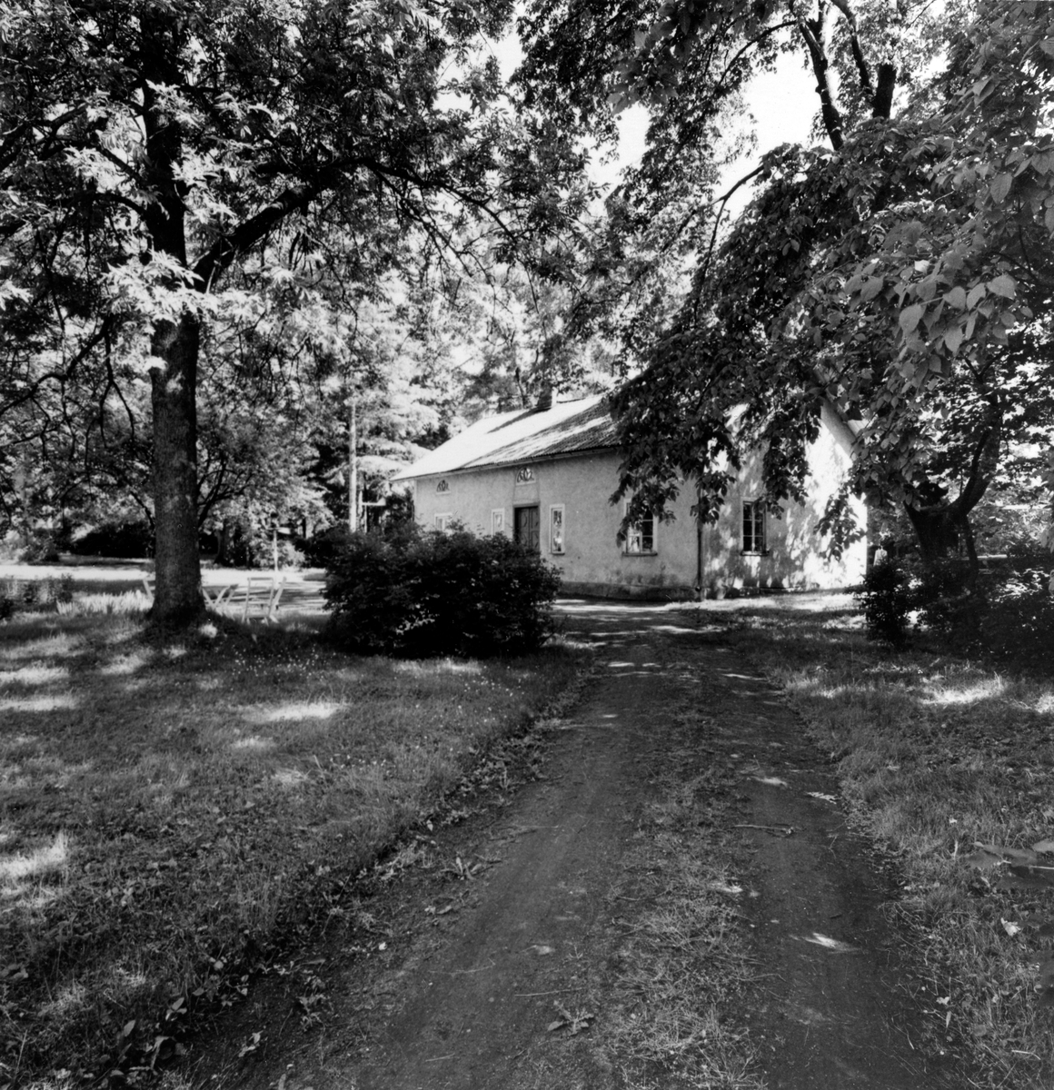 S:t Olofsgatan 11,södra flygeln inne på gården. Från NM:s byggnadsinventering 1957.