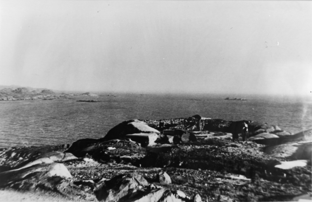 Tyske befestninger på Vedafjell, Eigerøy mai 1945.