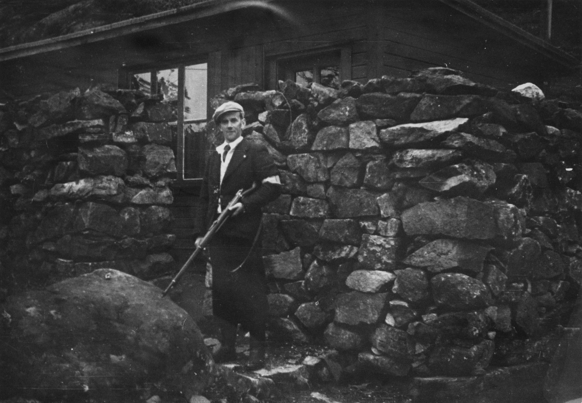 Arne Feyling på vakt i Varberg, 9. mai 1945.