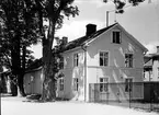 Storgatan 15, huset vid kyrkogården. Från NM:s byggnadsinventering 1957.