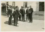Livgrenadjärofficerare I 4, besöker Verner von Heidenstam
på Övralid.