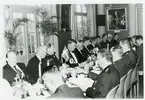 Dansk skytte 1996 I 4 mässen middag.
Tillman andra till höger(?) Morath Sahlén Löfgren Ekstam m.fl.
