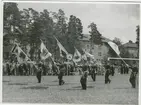 Parad med alla regementsfanor.
Grenadjärvallen 1938.
