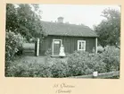 Gårdshus med trädgård. 55 Qvästad. (Granath)