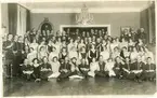 Höstmiddag(sl.1920tal)hos fru Ragnhild Bergman och några
namngivna officerare från I 4.