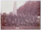 Stående: Korpraler och indelta grenadjärer 1892.