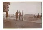I 4 Malmen efter 1886.Militär gör honnör till officer.