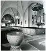 Västerås-Barkarö sn, Västerås kn, Barkarö.
Interiör av Barkarö kyrka, 1983.