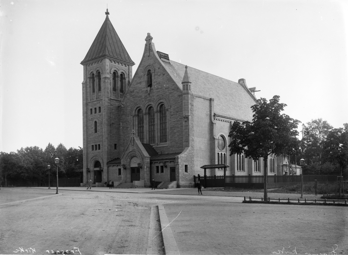 Eksteriørfoto av Frogner Kirke i Oslo