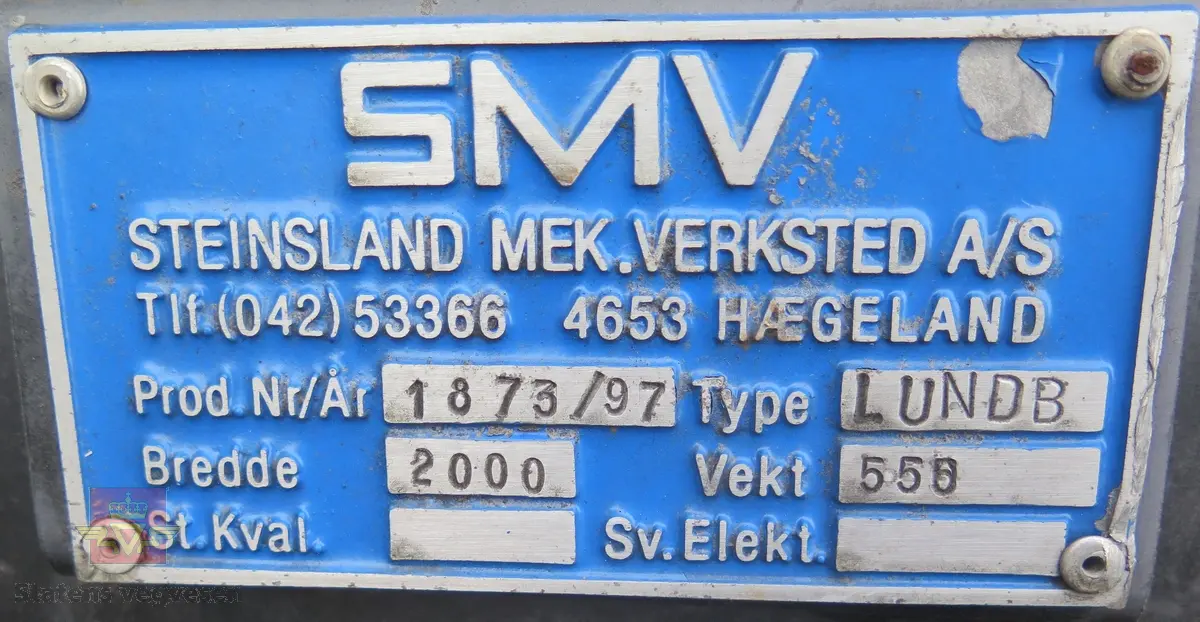 Har fester for å kunne brukes på MB Unimog 406. Gul og svart spissplog.
