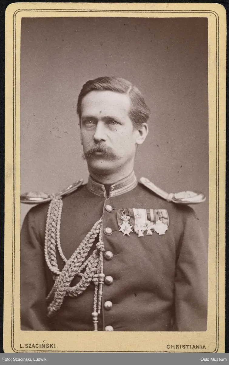 portrett, mann, kammerherre, general, uniform, vignettert brystbilde
