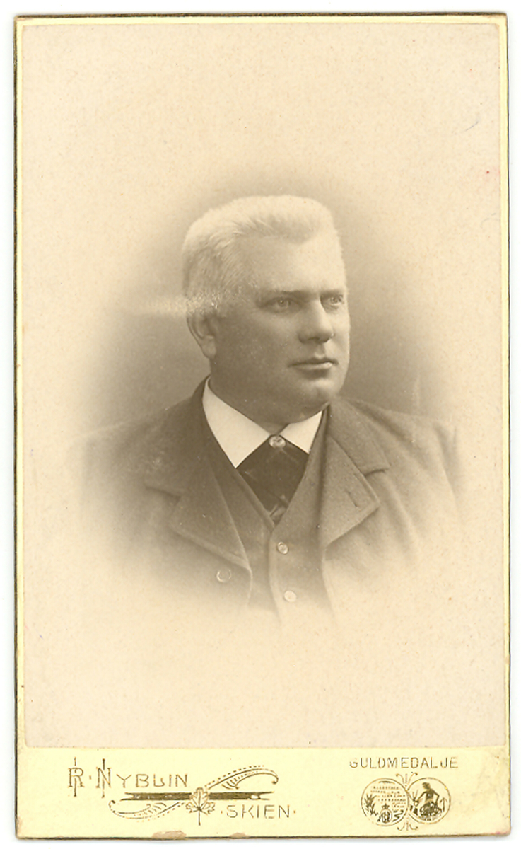 Visittkortfoto av Halvor Borgen