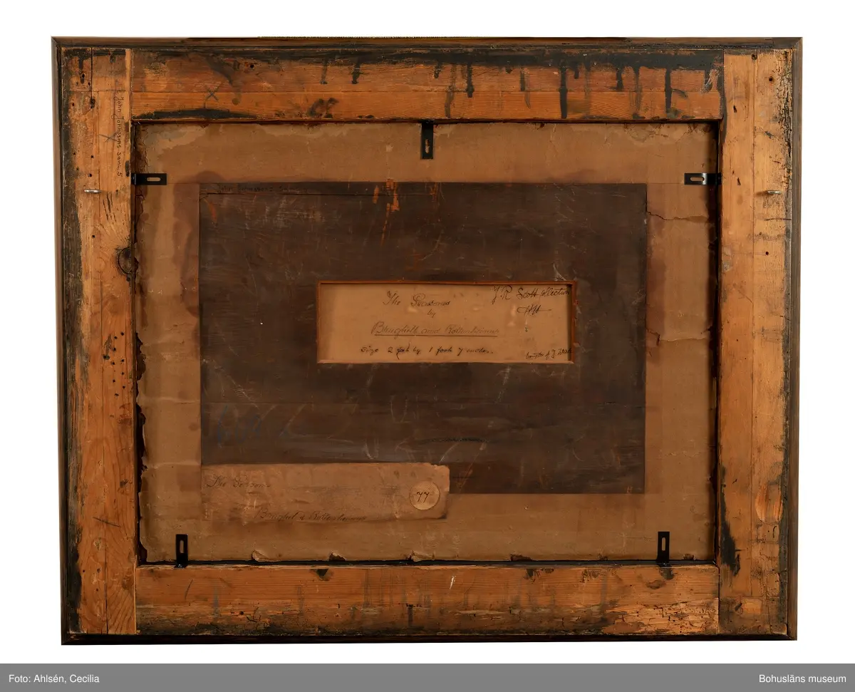 Jan Breugel d ä. Född i Flandern 1568, död 1625.
De fyra årstiderna. 49 x 64,5. Olja på kopparplåt.

RAMNING
Profilerad brunbonad valnötsram på stomme av furuträ.
Kopparplåt, med träpannå med rektangulärt titthål som sitter som ytterligare skydd på baksidan. 
Genom revor i det papper som sitter limmat på plåten skymtar en grågrön beläggning på metallen. Rester av pappersklisterremsa runt pannåns ytterkanter.

UPPGIFTER PÅ BAKSIDAN
På plåten fastlimmat papper handskriven svart text med tusch: 
"The seasons 
by Brughell & Rottenheimer (understruket)
size 2 feet by 1 foot 7 inches
J. R Scott collection HK (?)
bought of J Wats (on ?)
1877"
Blå kritanteckning: "609 aZ"

Fastlimmat papper på bakpannån med handskriven tuschtext: 
"The seasons Brughel & Rottenheimer". På denna ett fastlimmat runt papper med siffran "77".

BREUGHEL Jean dit de Velours
BRUEGEL Jan I 
Övrig historik se JJ01