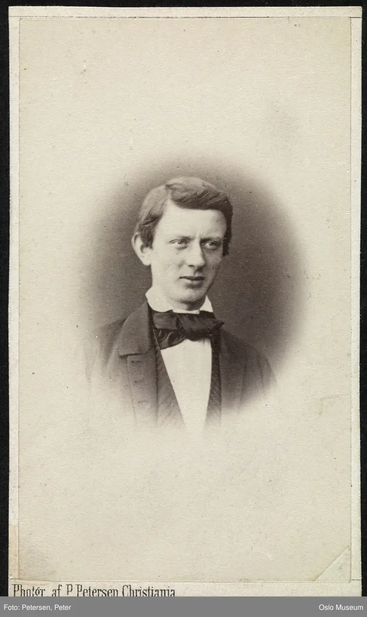 portrett, mann, styrmann, vignettert brystbilde