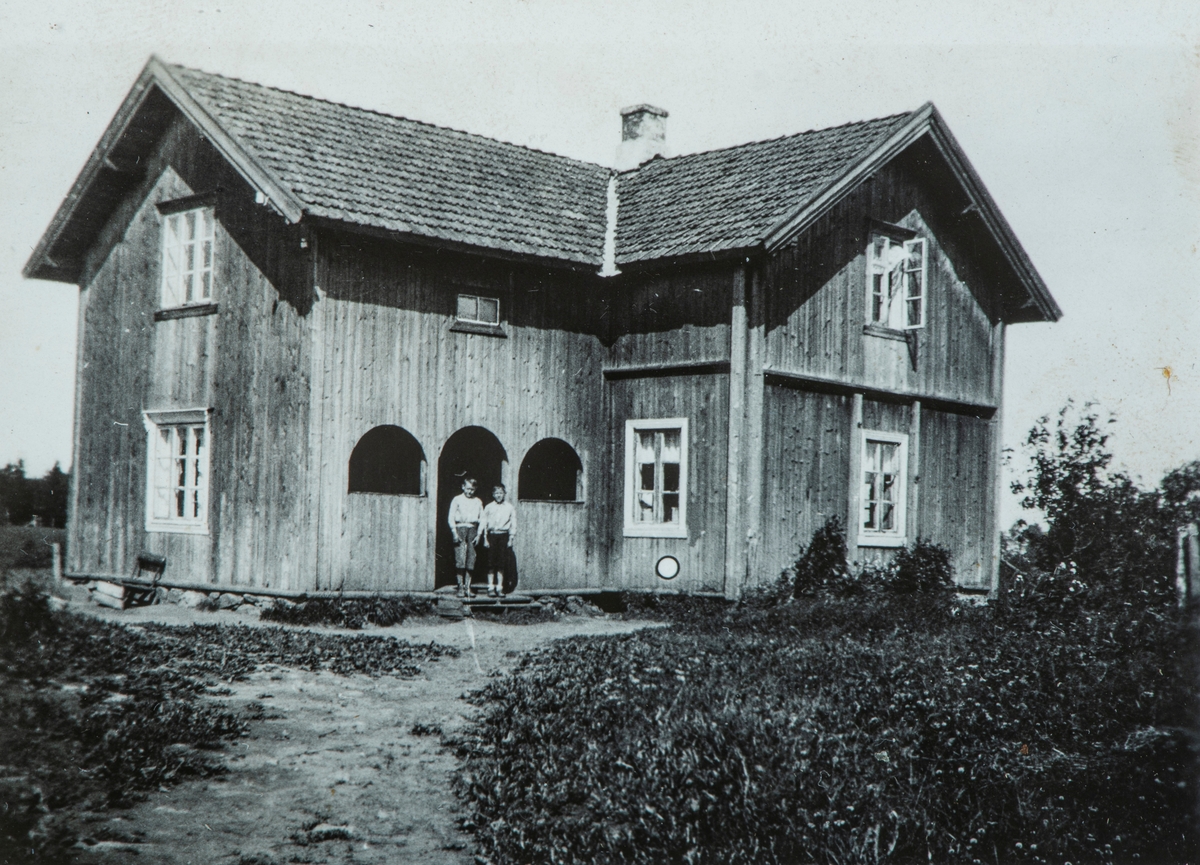 Ukjent, småbruk, bruk, Stange? Ottestad? Vallset?
Bilde hentet fra et album med bilder i fra Vallset og Ottestad området.