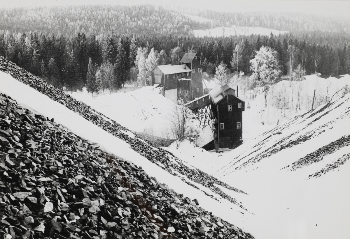 Ösjöbergs gruvor. 
Fotot taget ca 1962.