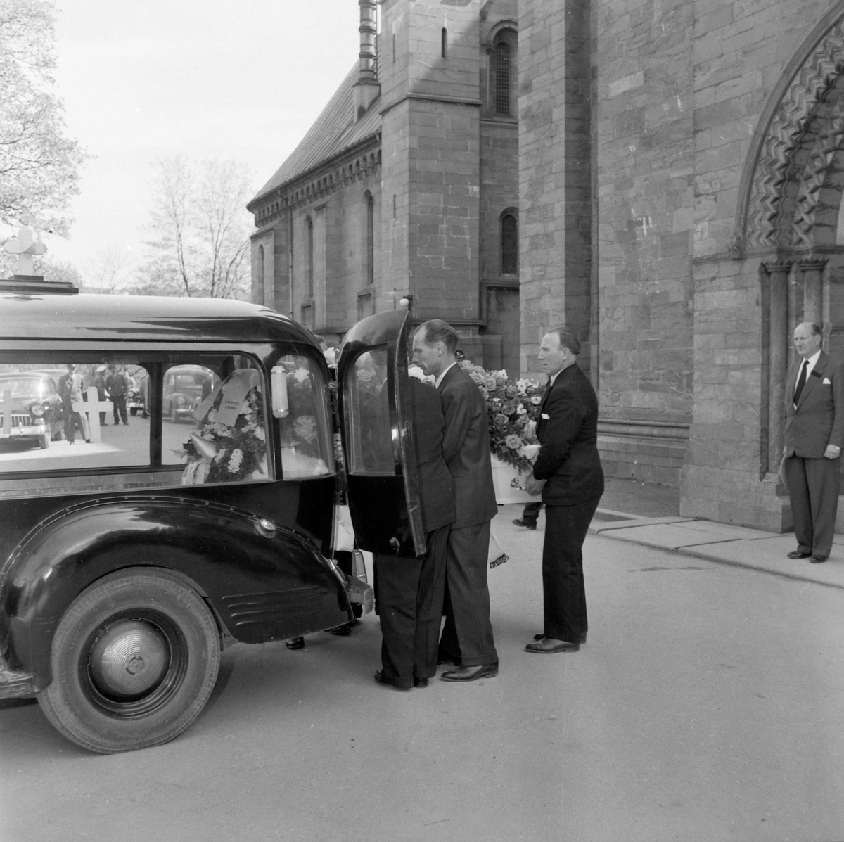 Fra bisettlesen til arkitekt August Albertsen i Nidarosdomen