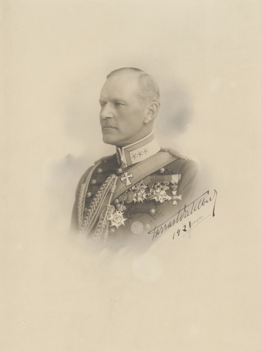 Porträtt av Bo Tarras-Wahlberg, överste och chef för Smålands artilleriregemente A 6.