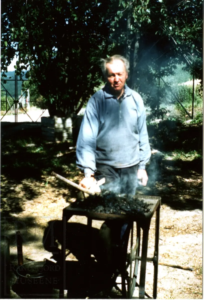Husflidsarrangement på Hadeland Folkemuseum sommeren 1982.