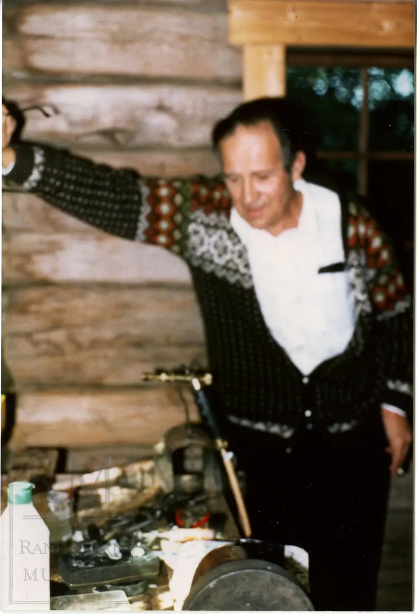 Husflidsarrangement på Hadeland Folkemuseum sommeren 1982.