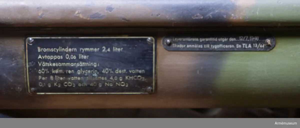 Pansarvärnskanon m/1943, system Bofors, med tillbehör. Vikt: 975 kg. Kaliber: 57 mm. Tillv.nr: 166.
Eldrörets vikt: 310 kg, märkt: 57 mm pvkan m/43 B Bofors 1946 B vikt 310. Stålhjul med halvmassivgummihjul, d:700 mm. V -lavett. Kikarsikte m/1943, Nr:161. Största skottvidd: 8500 m. Rekylkraft: 2100 kg.
Tillbehör: 1 pjäslåda nr: 161 (11 904 62000), 1 pjäsväska nr: 161 (11 904 61000), 1 kikarlåda med kikarsikte m/1943, nr:161. M4805-751011, 1 rengöringskolv, 1 viskare, 1 viskarstång med fodral av väv, 2 draglinor, 1 kapell för pjäs, 1 mynningsskydd av väv, 1 ren av läder med spänne och krok.