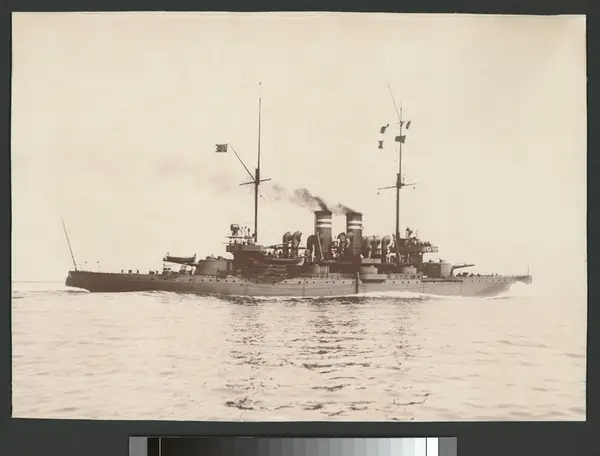 Pansarskepp till sjöss