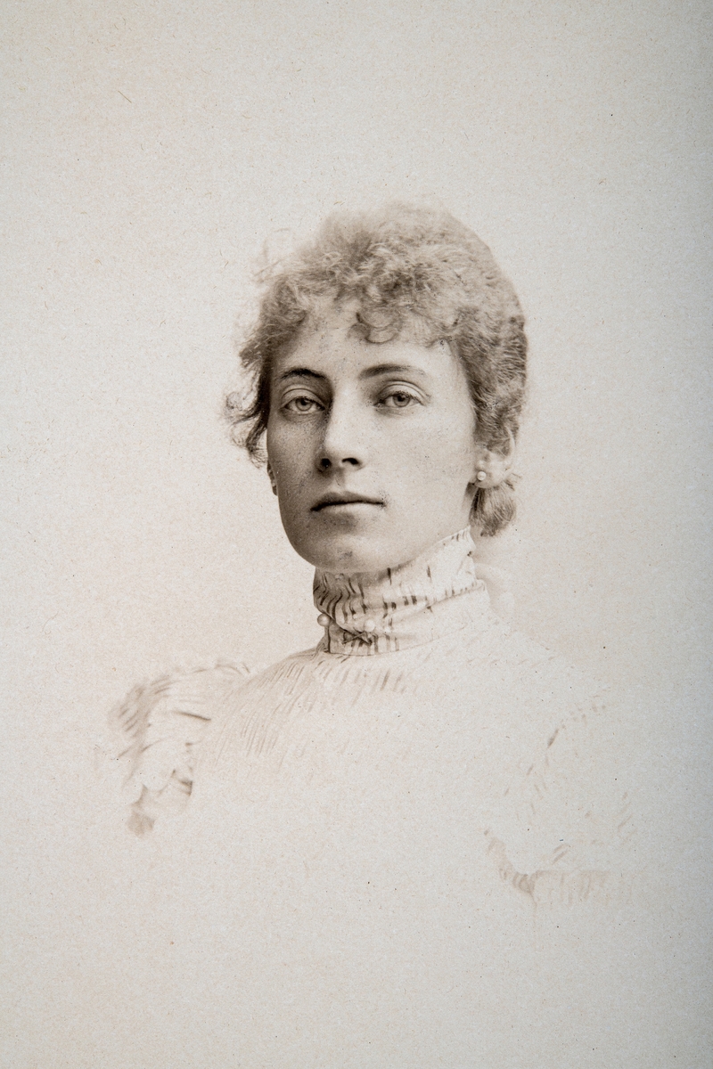 Astrid Juell