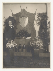 Tygingenjör Carl Einar A:son Alland uppvaktas på 50-årsdagen