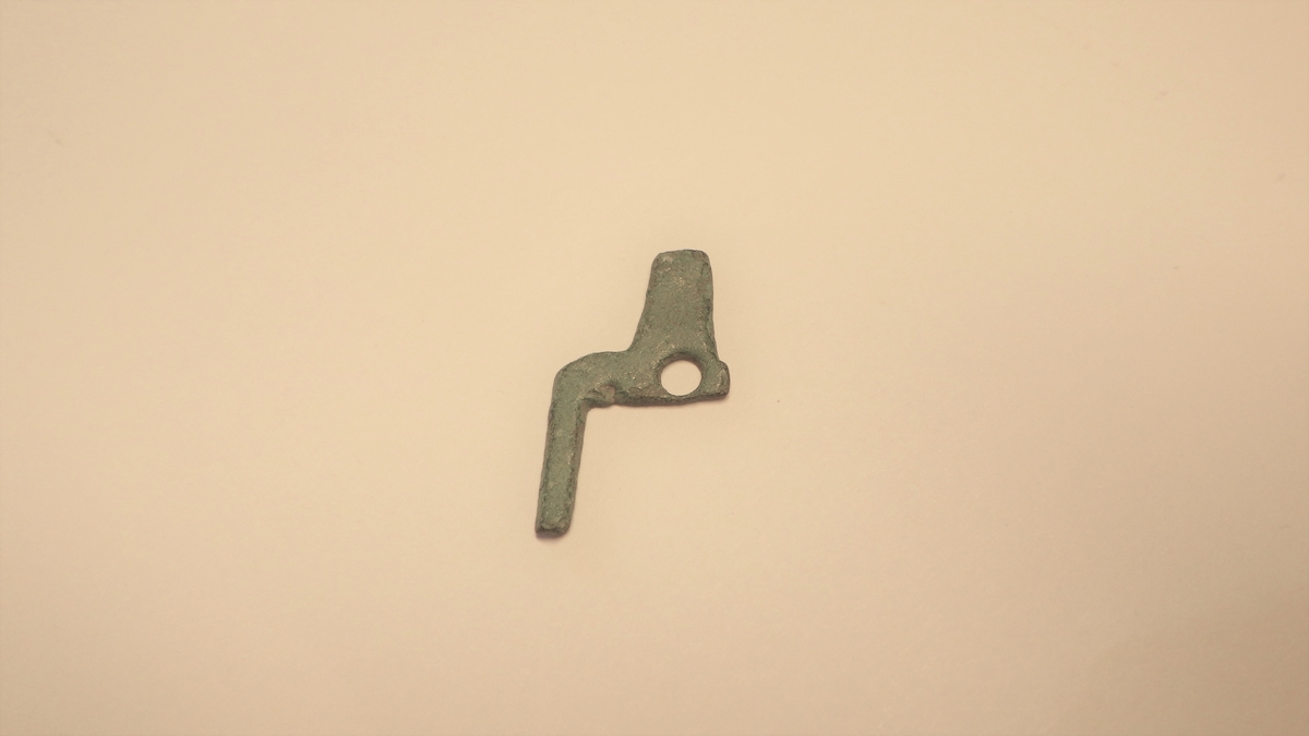 MALV: L. 25  ST. B. 14 MM, UTEN DEKOR. 