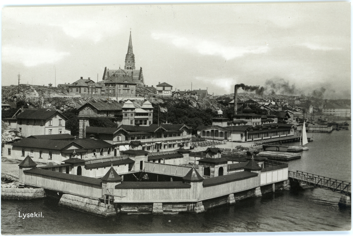 Text på kortet: "Lysekil".