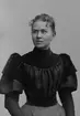 Porträtt från fotograf Maria Teschs ateljé.
Porträttbild från Maria Teschs ateljé.

Foto: Maria Tesch.

Fotograferad i Maria Teschs ateljé som fanns i Linköping åren 1873 - 1936.

Digitaliserad efter original glasnegativ som förvaras på Stiftsbiblioteket /Linköpings stadsbibliotek.